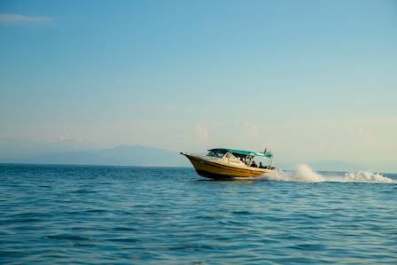 Top 5 Reasons Why Traveling by Boat is Truly Amazing