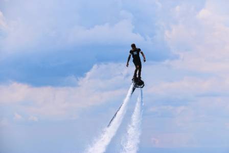 5 Compelling Reasons to Experience Flyboarding on Your Next Getaway