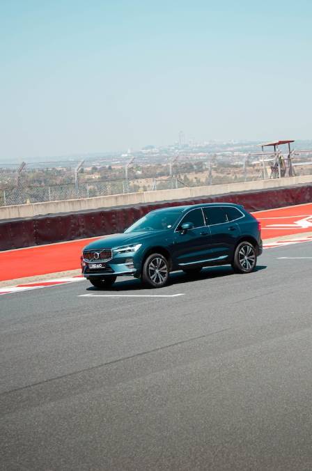 Top 10 Safest Cars of 2023: A Glimpse into Cutting-Edge Safety